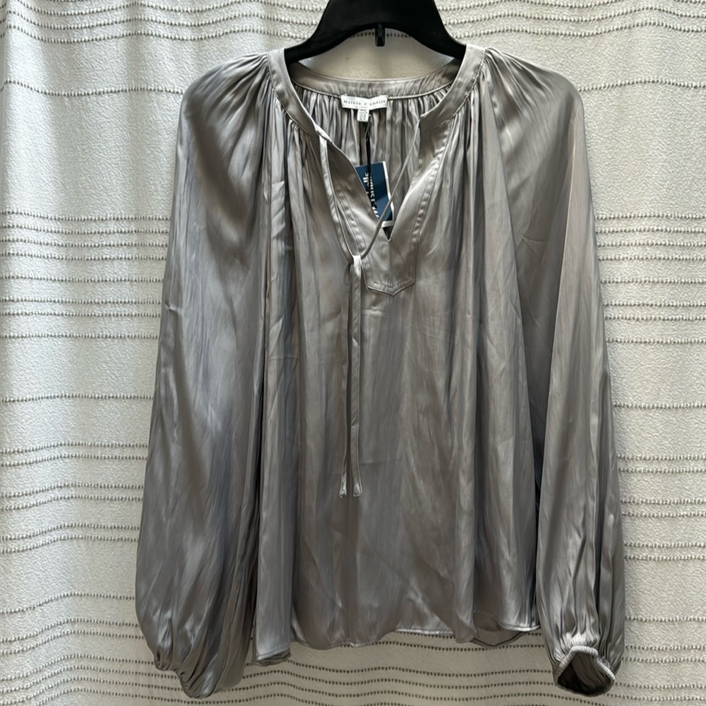NWT silver peasant top